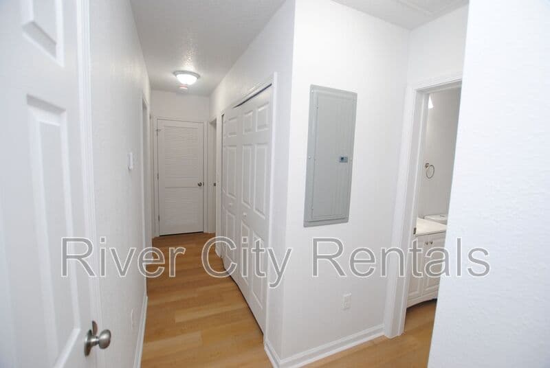 Keystone Heights House: 7083 Stetson Street