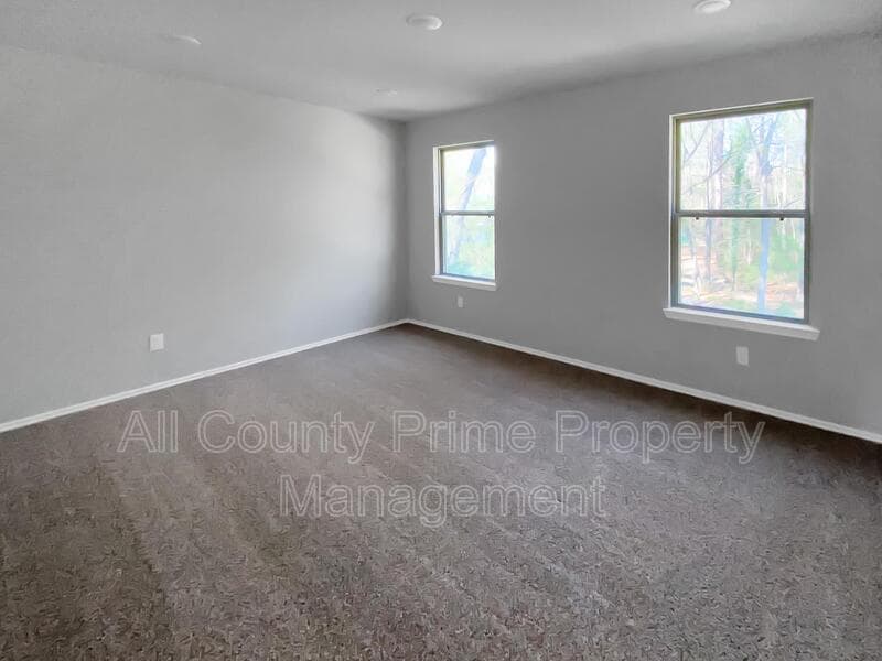 Montgomery House: 1202 St Lawrence River Road