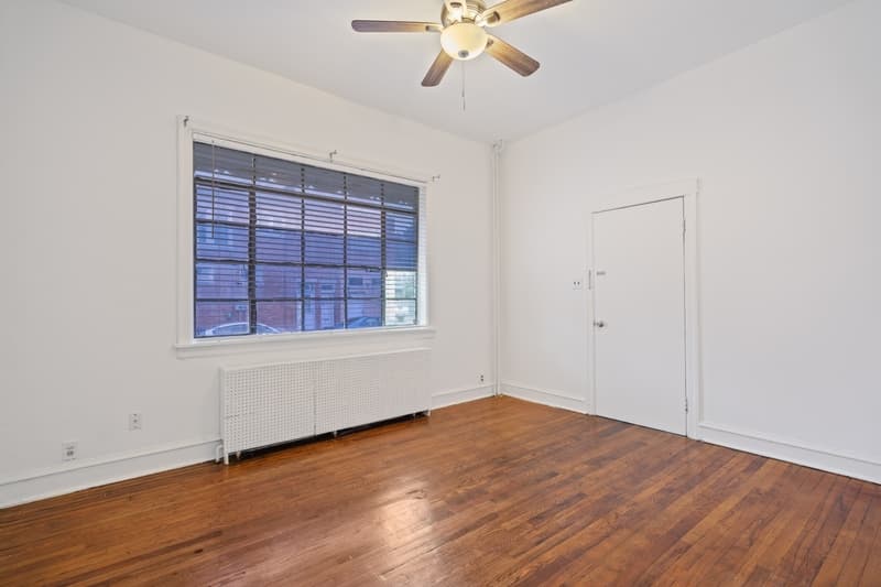 Oaklyn Condo: 156 Chestnut Avenue - 1F