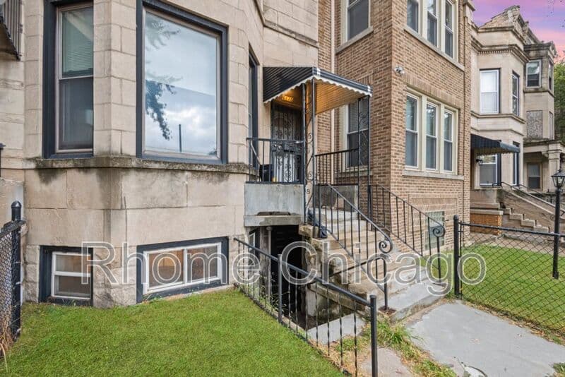 Chicago Condo: 6115 S Drexel Ave