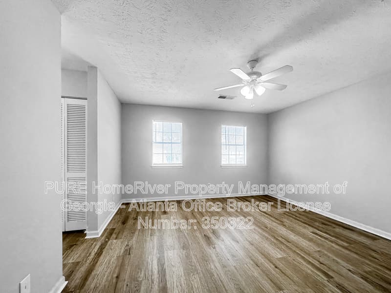 Tucker House: 1174 Pin Oak Dr