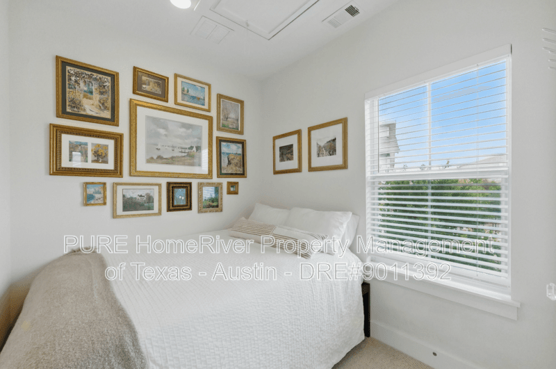 Austin Condo: 2710 Halcyon Drive