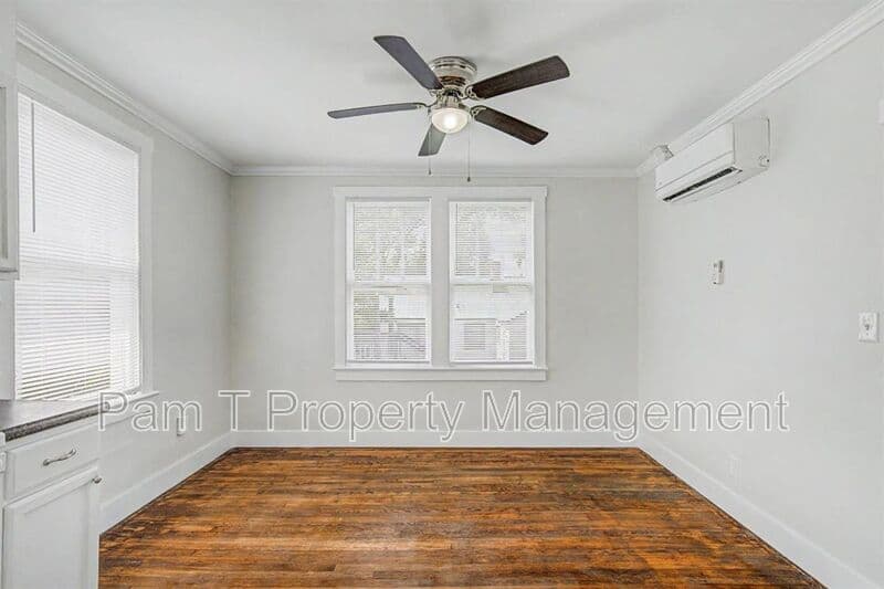 Savannah House: 815-B East 32nd Street--Upper