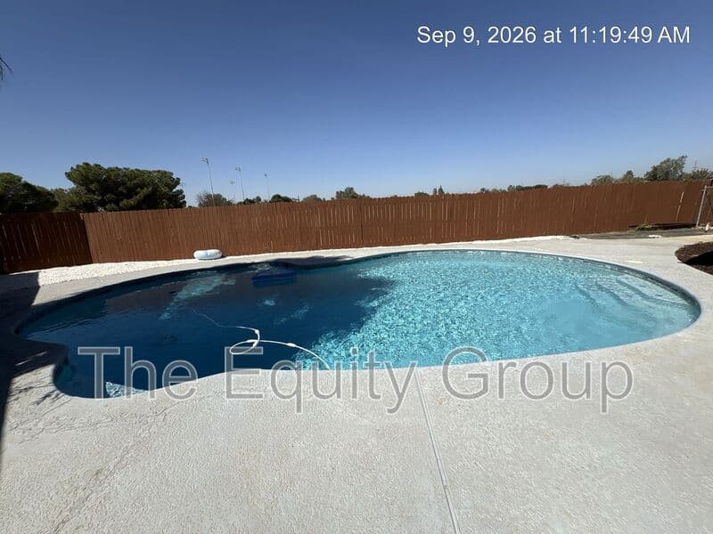 Hanford House: 1105 Freddie Circle