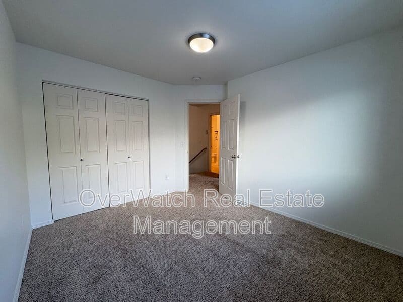 Eagle River House: 20332 Glacier Park Circle