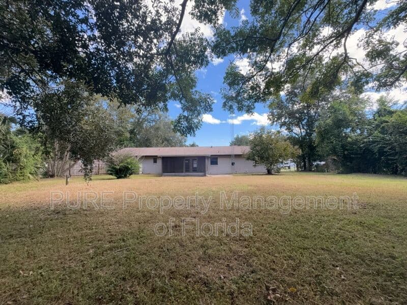 Summerfield House: 13606 SE 48th Court
