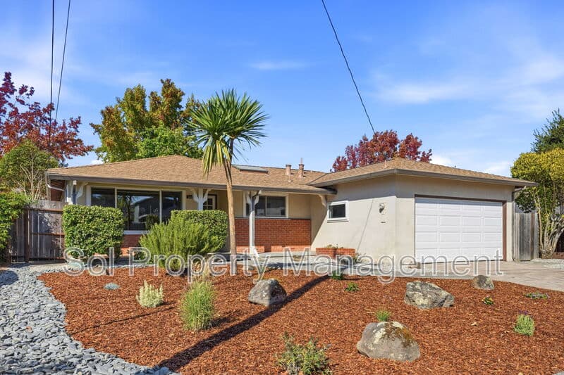 San Rafael House: 600 Tarragon Drive