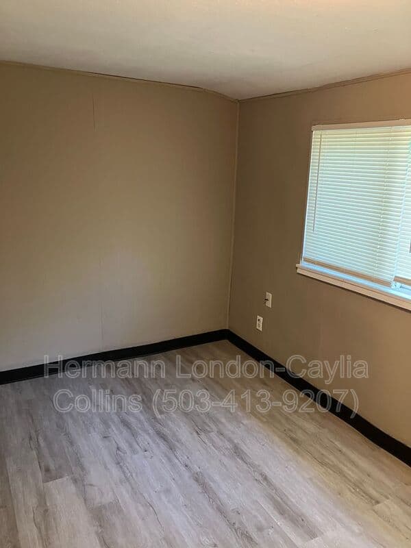 Saint Louis House: 4618 June Avenue