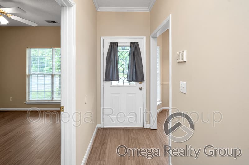 Pelham Townhome: 214 Chase Creek Cir
