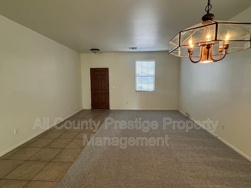 Laveen House: 6859 W Darrel Road