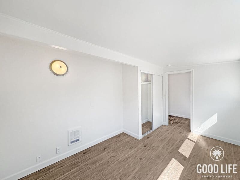 Vista Condo: 523 N Citrus Ave