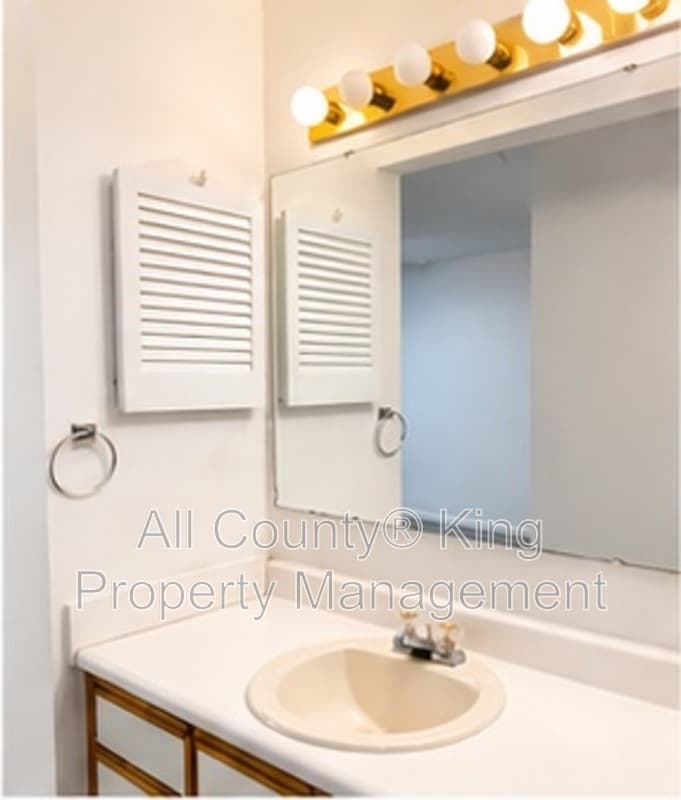 Fayetteville Condo: 342 Waterdown Drive