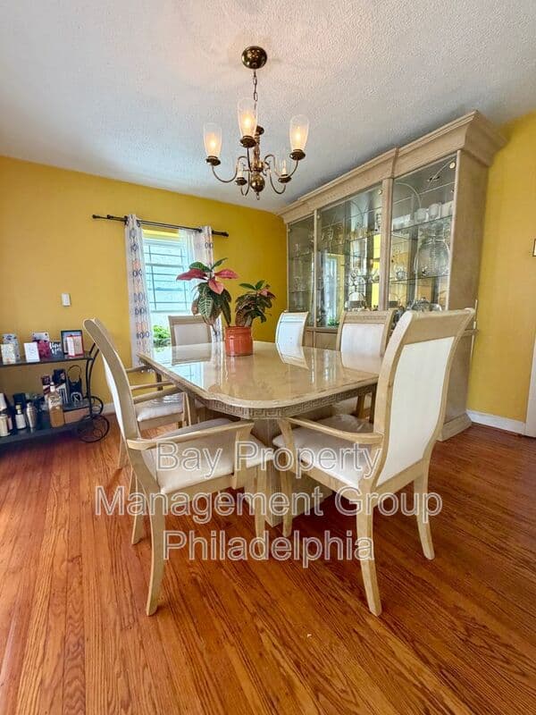 Philadelphia House: 6522 N American St