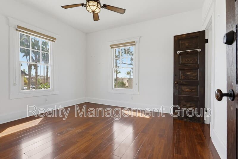 San Diego House: 4469 Cleveland Avenue