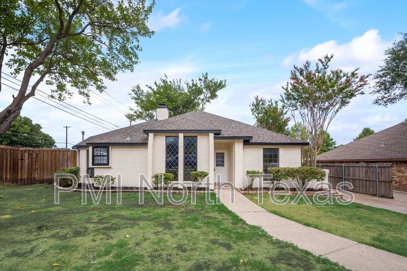 Frisco House: 8880 Woodstream Dr