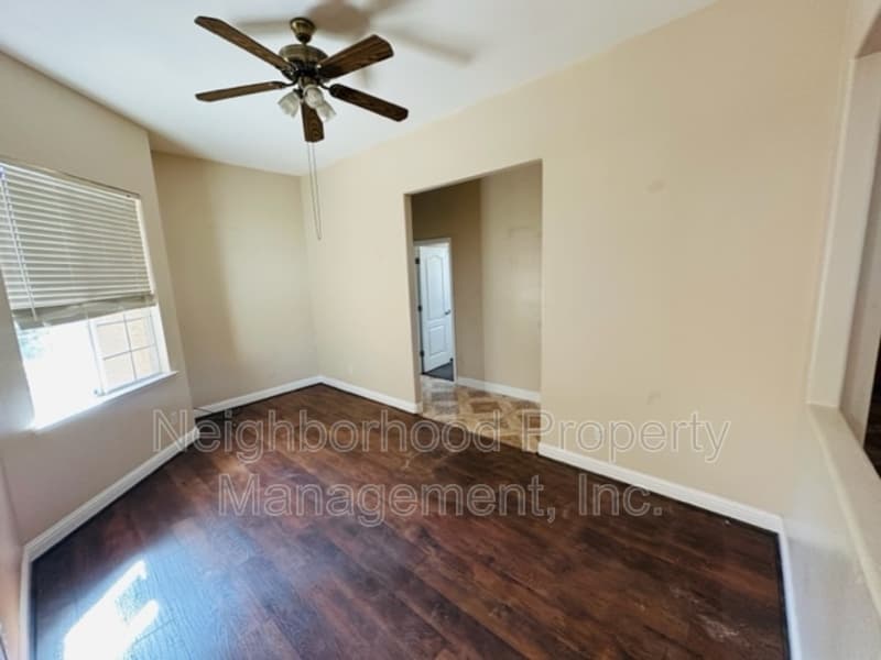 Fresno House: 5741 East Erin Avenue