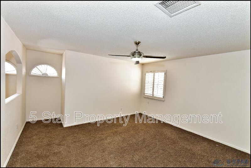 El Paso House: 6372 Franklin Ridge Dr !!
