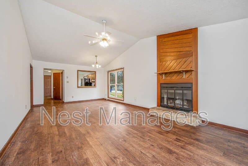 Fayetteville House: 502 Toxaway Court