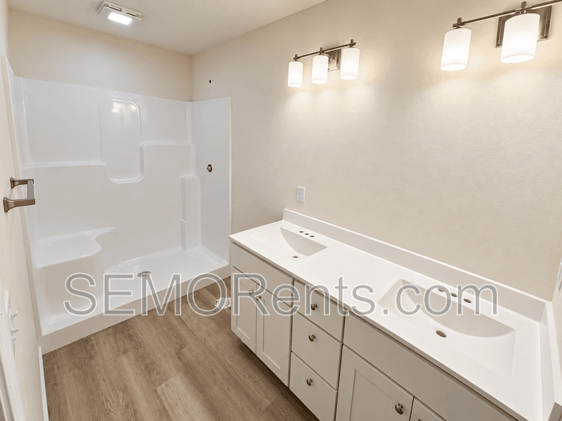Cape Girardeau House: 11 High Garden Steet