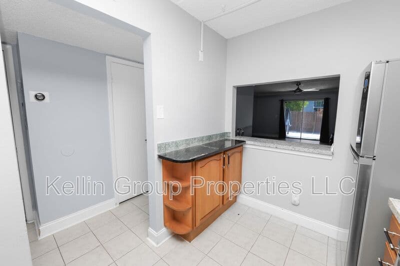 Tampa Townhome: 2862 Somerset Park Dr