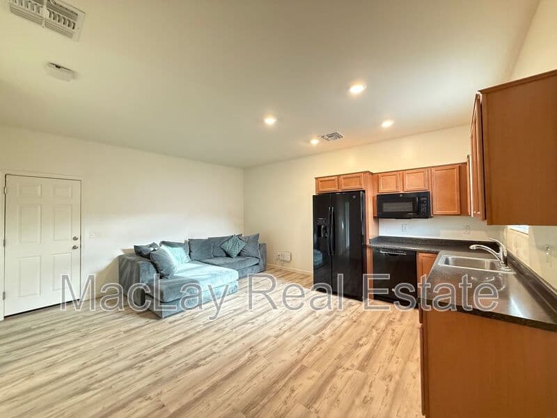 San Tan Valley House: 2372 E. Dust Devil Dr.
