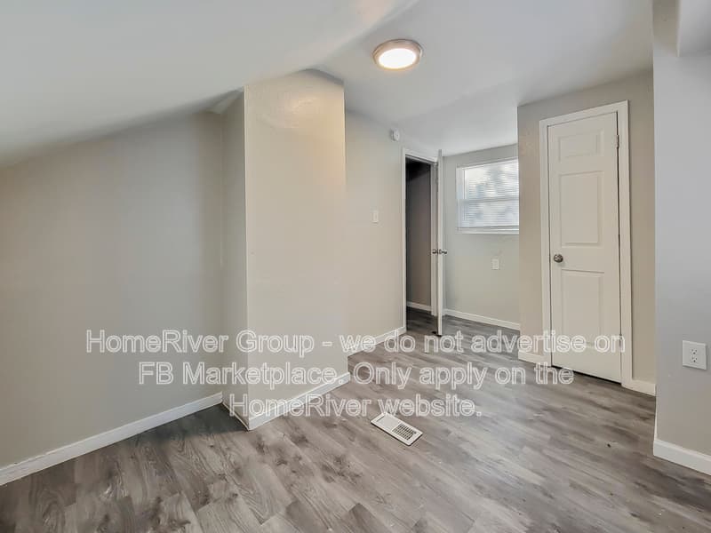 Saint Louis House: 10026 Viscount Dr