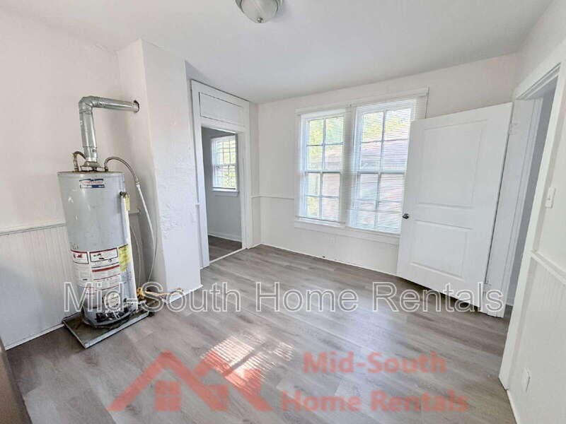 Memphis House: 331 W Dison Ave