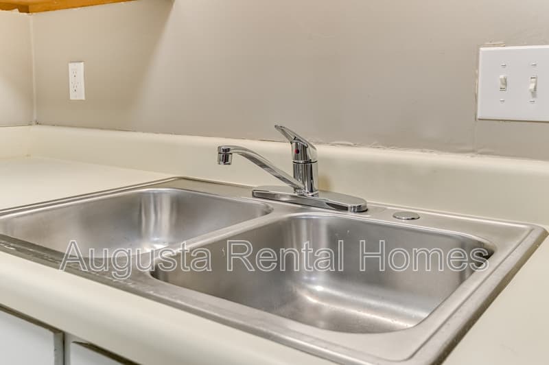 Augusta Condo: 940 Stevens Creek Road 403