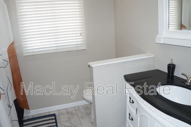 Tempe House: 1732 E Hermosa dr
