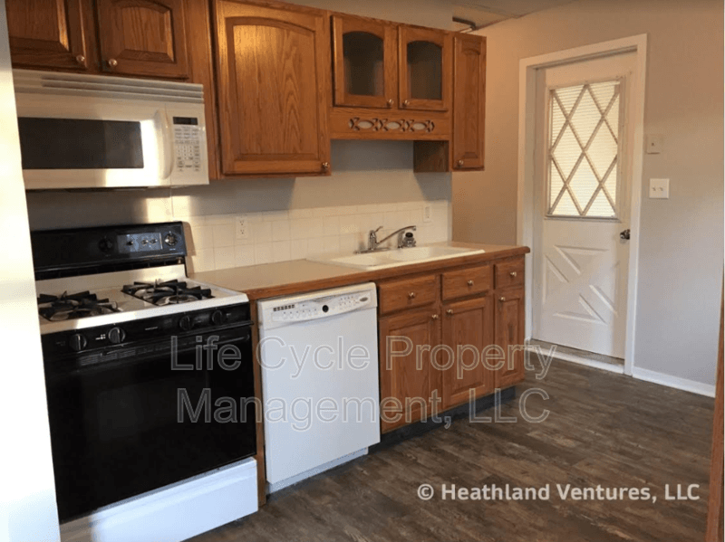 Grand Rapids House: 331 Pickett Street Southwest