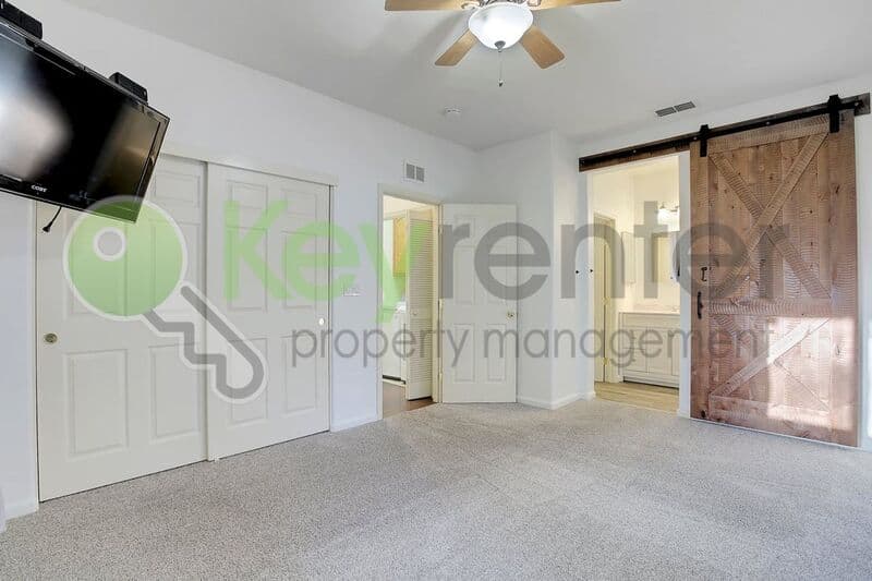 Roseville House: 1233 Manza Circle