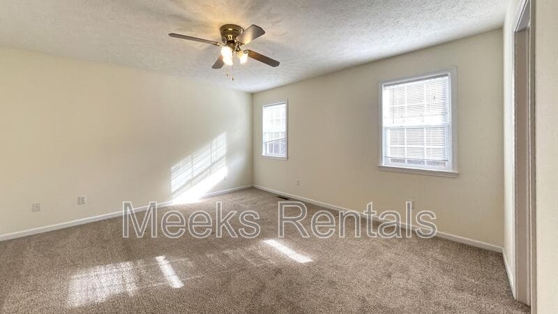 Hurricane Apartment: 246 Tacketts Branch Rd