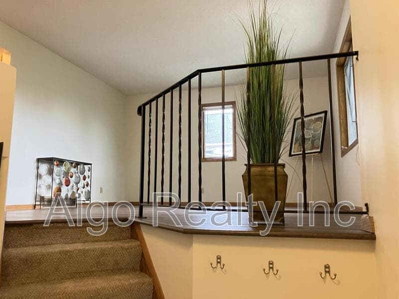 Minneapolis Condo: 2954 Northeast Taylor Street - 2