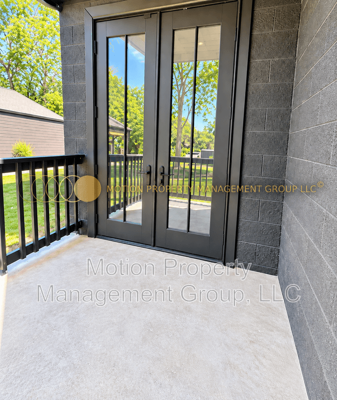 Chattanooga House: 6918 Northside Drive
