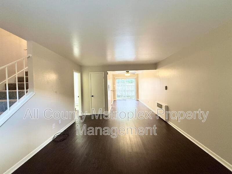 Dallas Condo: 10450 E Northwest Hwy