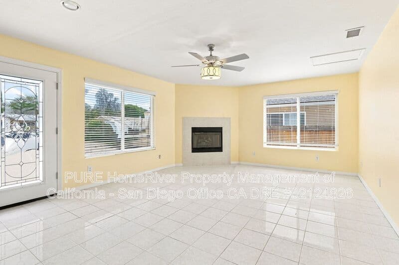 Spring Valley House: 640 Felicita Ave