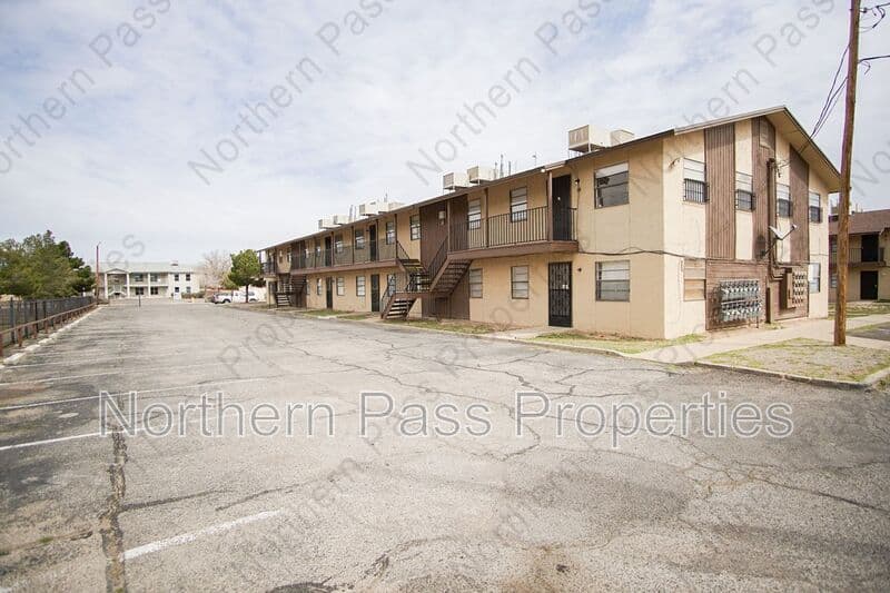 El Paso Condo: 4700 Maxwell Ave