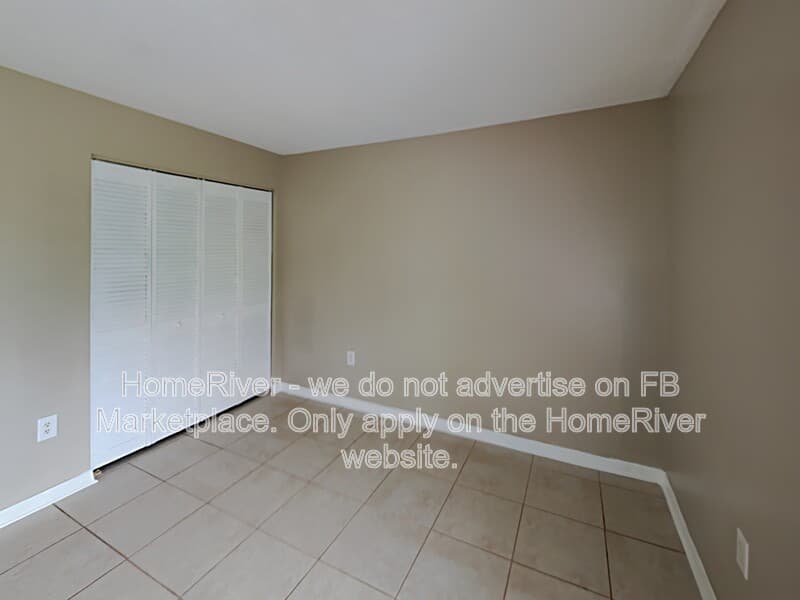 Kissimmee Townhome: 565 Hunter Cir