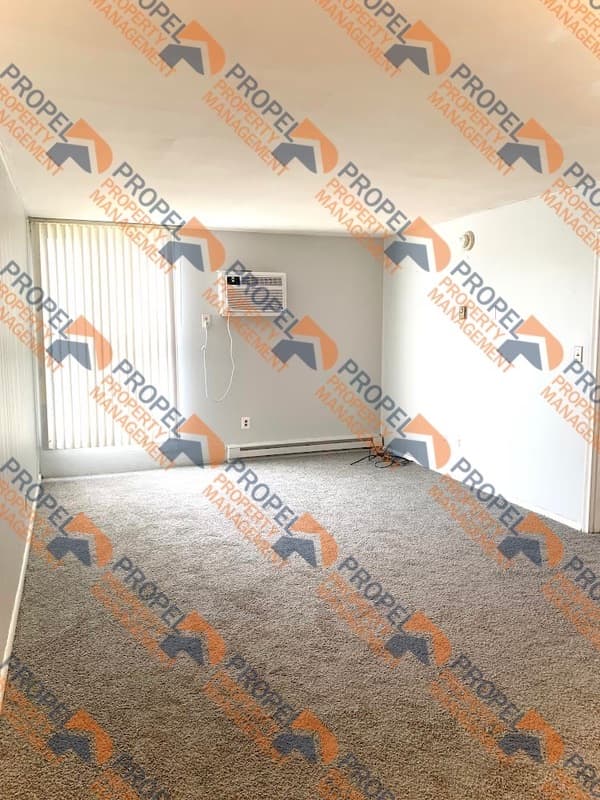 Wayne Condo: 33402 W Michigan Ave Unit 5