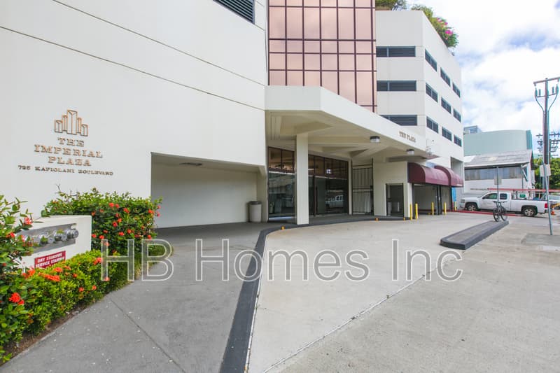 Honolulu Condo: 725 Kapiolani Boulevard #2402 - 1
