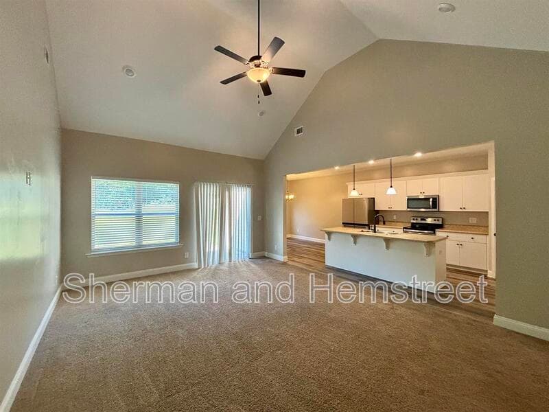 North Augusta House: 214 McDuffie Circle
