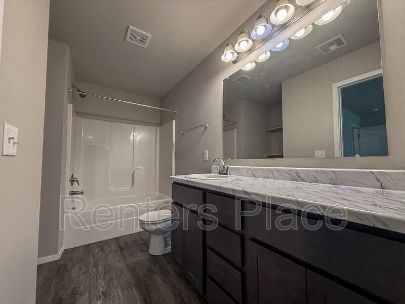 Bixby House: 16122 S 88th E Ave