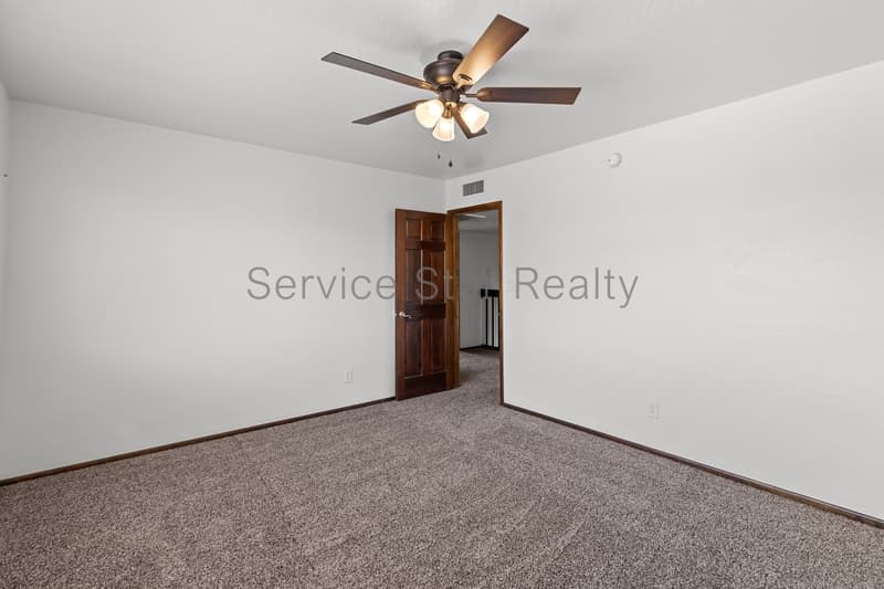 Glendale House: 6142 W Sierra St