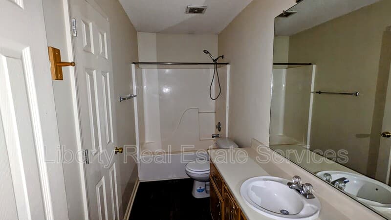 Hinesville Condo: 134 Rolland St Apt 10