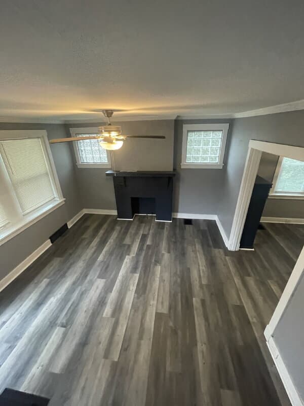 Pittsburgh House: 7808 Lloyd Avenue