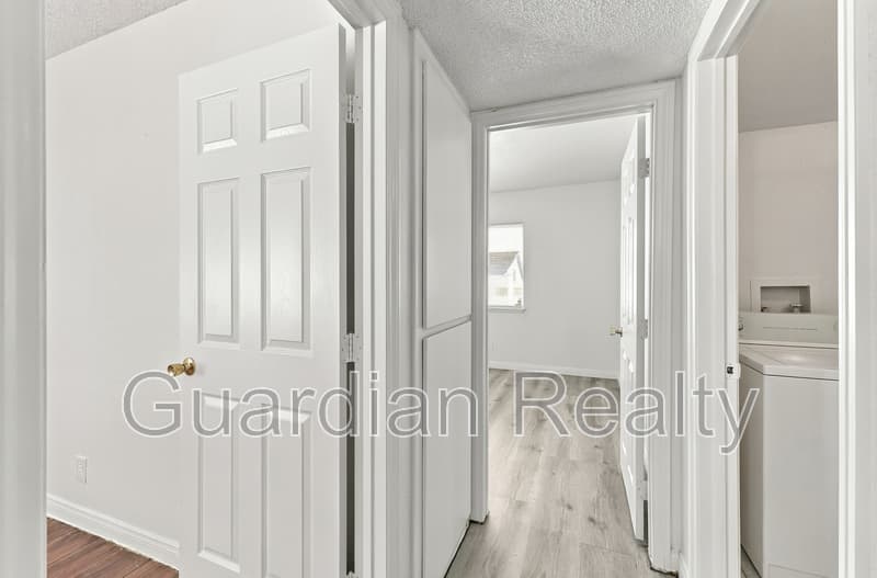 Las Vegas Condo: 4248 Tara Ave