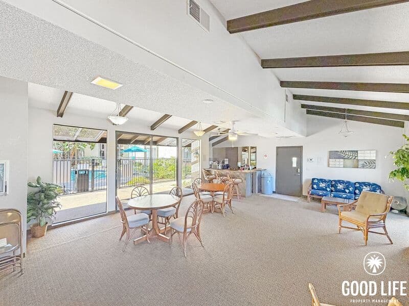 San Diego Condo: 6930 Hyde Park Drive
