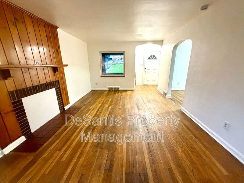 Pittsburgh House: 2725 Glen Mawr Street