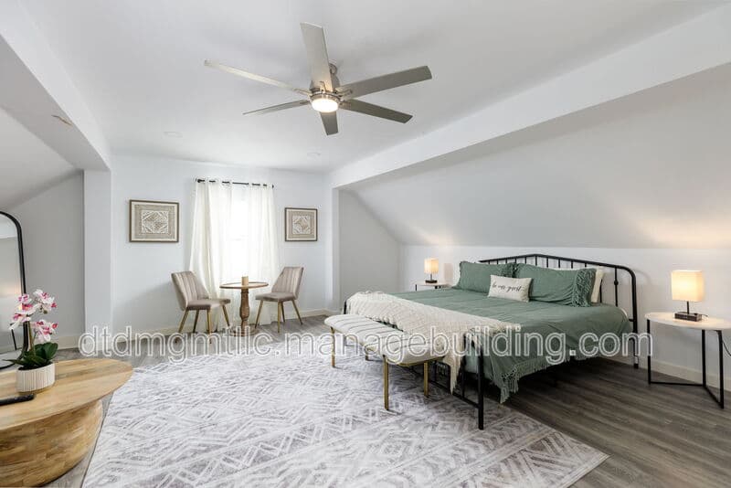 San Antonio Condo: 110 East Craig Place