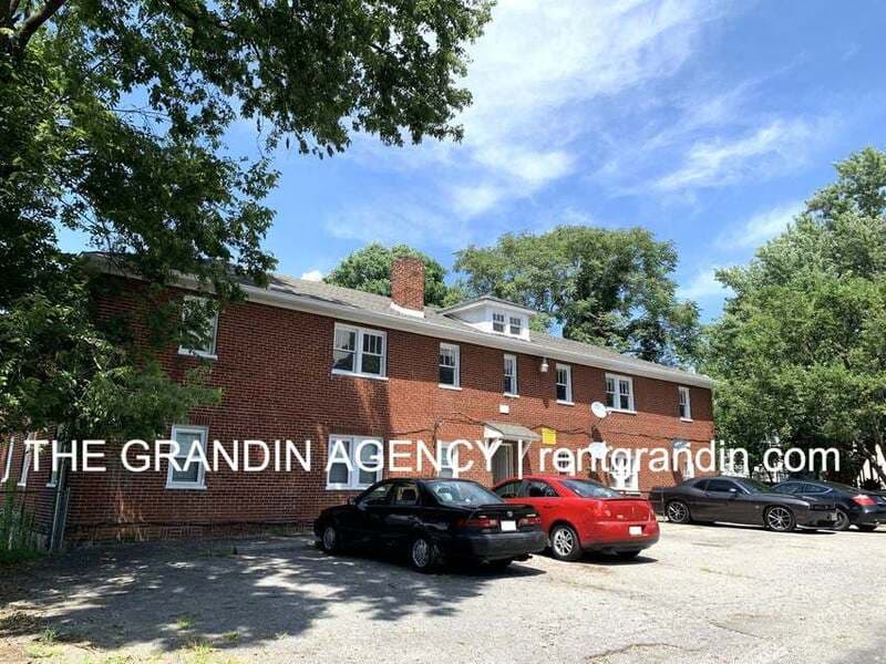 Roanoke House: 1624 Chapman Avenue Southwest